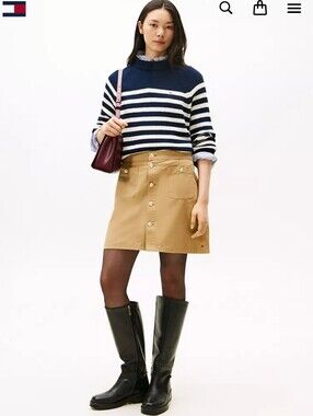 Gold Button Strecht Chino Mini Skirt